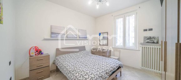 3 rooms Apartment in Reggio Emilia, Italy No. 35672 23