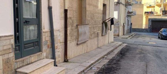 3 rooms House in Canosa di Puglia, Italy No. 133844 3