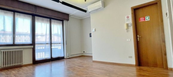 Oficina en Merate, Italy 110 m² No. 336453 3