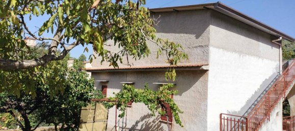 Вилла с 5 комнатами в Бельмонте Медзаньо, Италия № 102640 2