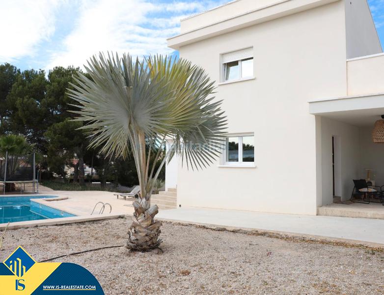 5 bedrooms Villa in Ciudad Quesada, Spain No. 167732