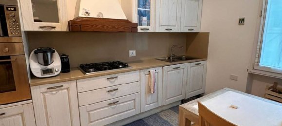 Квартира с 6 спальнями в Генуя, Италия № 335712 12