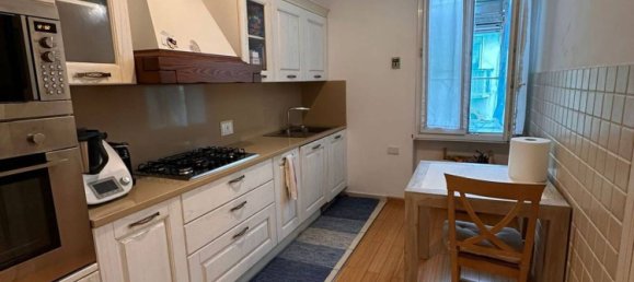 Квартира с 6 спальнями в Генуя, Италия № 335712 5