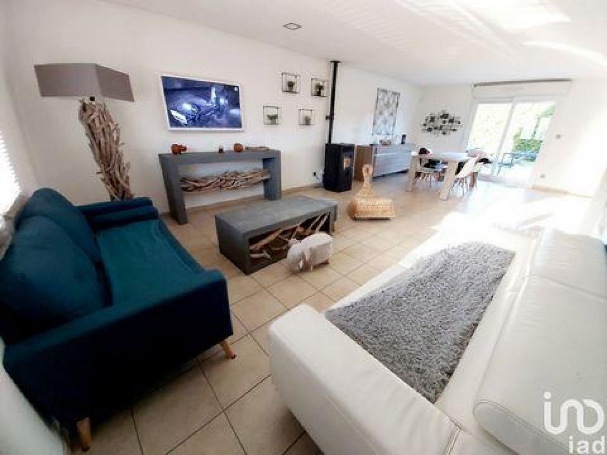 Casa de 5 dormitorios en Lallaing, France No. 28777