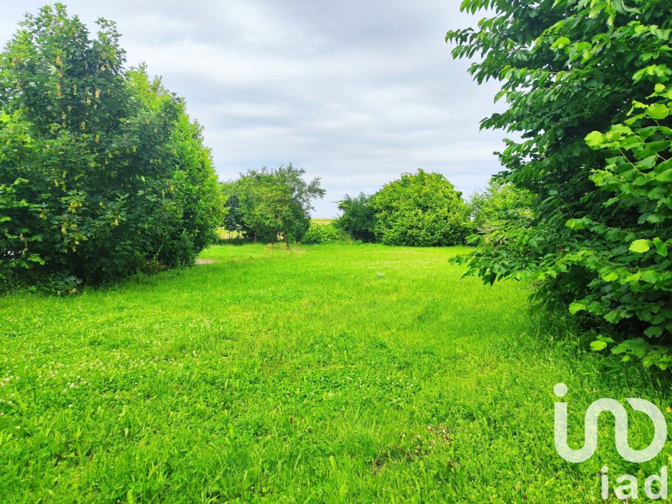 Земельный участок 850м² в Шепи, Франция № 161330