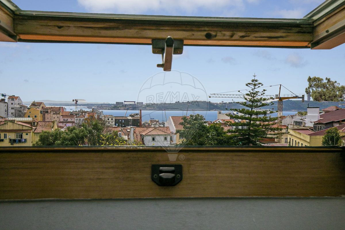 2 chambres Duplex à Lisbon, Portugal No. 91688