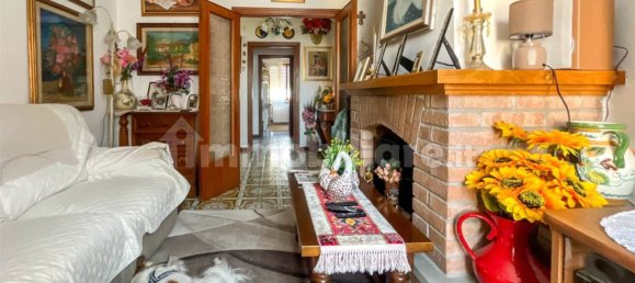 2 bedrooms Apartment in Cecina, Italy No. 278955 4