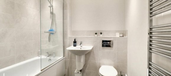 2 Schlafzimmer Wohnung in Grays, United Kingdom, Nr. 4990 7