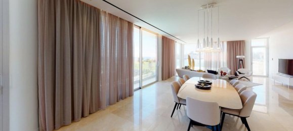 4 bedrooms Villa in Larnaca, Cyprus No. 2195 5