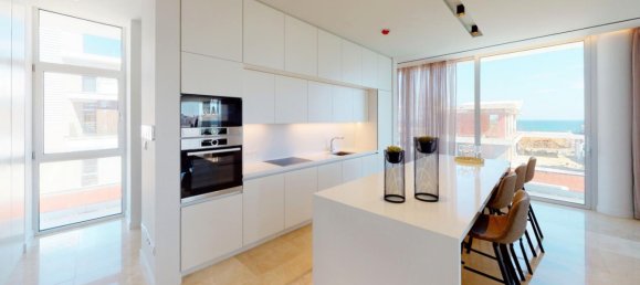 4 bedrooms Villa in Larnaca, Cyprus No. 2195 8