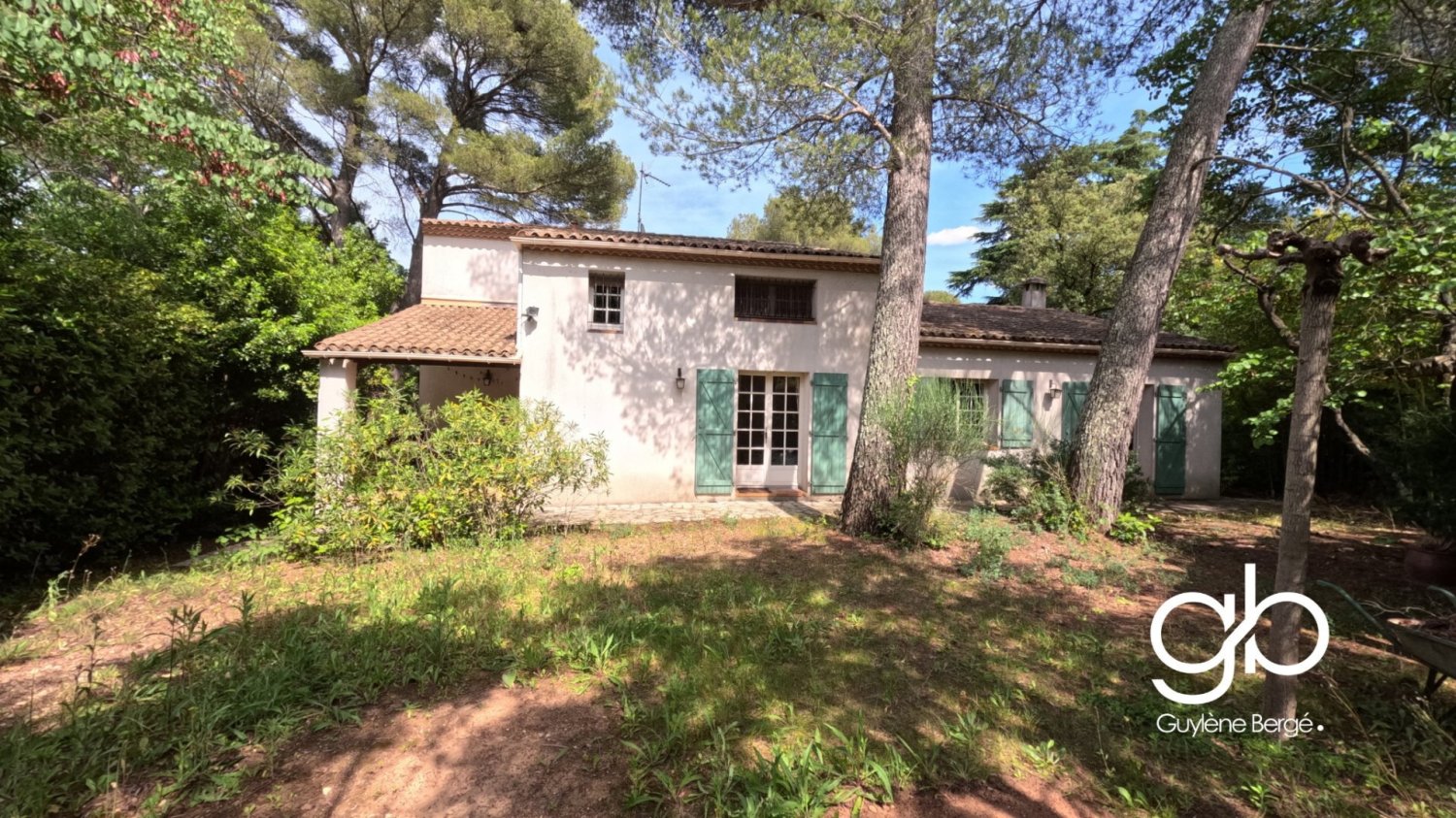 Вилла с 5 спальнями в Ним, Франция № 297664