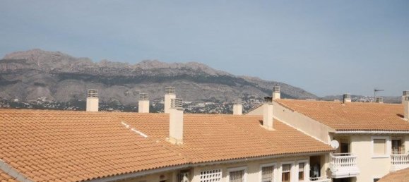 Квартира с 30 спальнями в Алтея, Испания № 184654 2