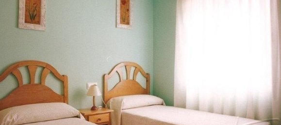 Квартира с 30 спальнями в Алтея, Испания № 184654 11