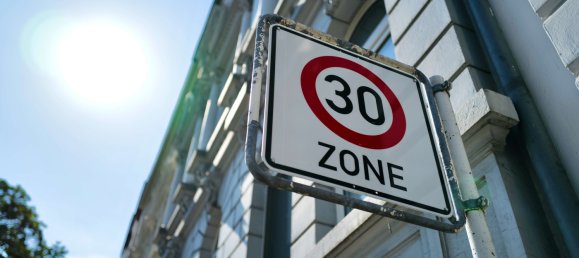 Apartamento de 2 dormitorios en Wuppertal, Germany No. 78153 4