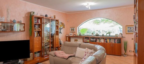 8 bedrooms Villa in Ariccia, Italy No. 355956 3