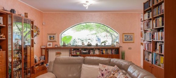 8 bedrooms Villa in Ariccia, Italy No. 355956 2