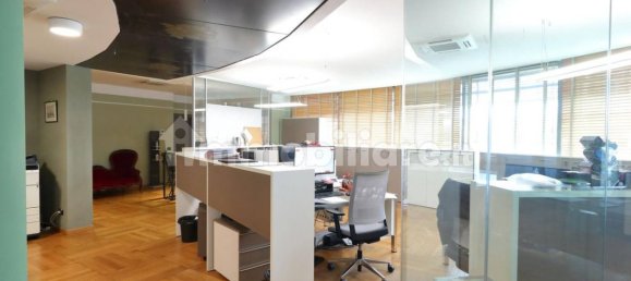 985m² Office in Grassobbio, Italy No. 317748 13