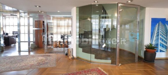 985m² Office in Grassobbio, Italy No. 317748 9