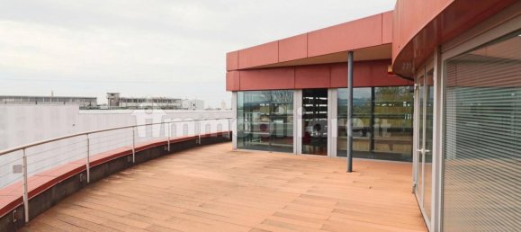 985m² Office in Grassobbio, Italy No. 317748 4