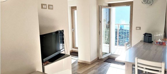 2 rooms Apartment in Donnas, Italy No. 187433 3