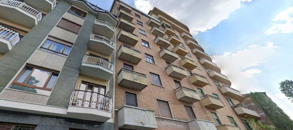 Квартира с 2 комнатами в Турин, Италия № 12199 2