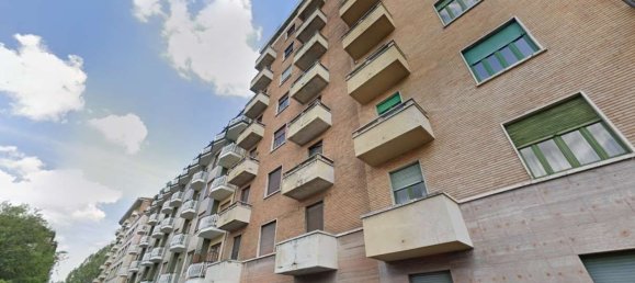 Квартира с 2 комнатами в Турин, Италия № 12199 4