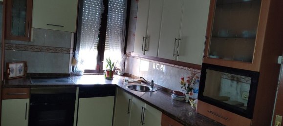 3 bedrooms House in Cuadros, Spain No. 61160 8