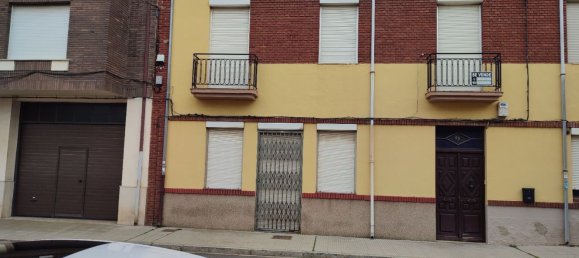 3 bedrooms House in Cuadros, Spain No. 61160 2