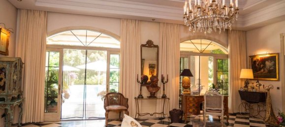 3 bedrooms House in Marbella, Spain No. 169040 2