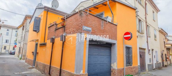 3 bedrooms Duplex in Borgonovo Val Tidone, Italy No. 322048 2