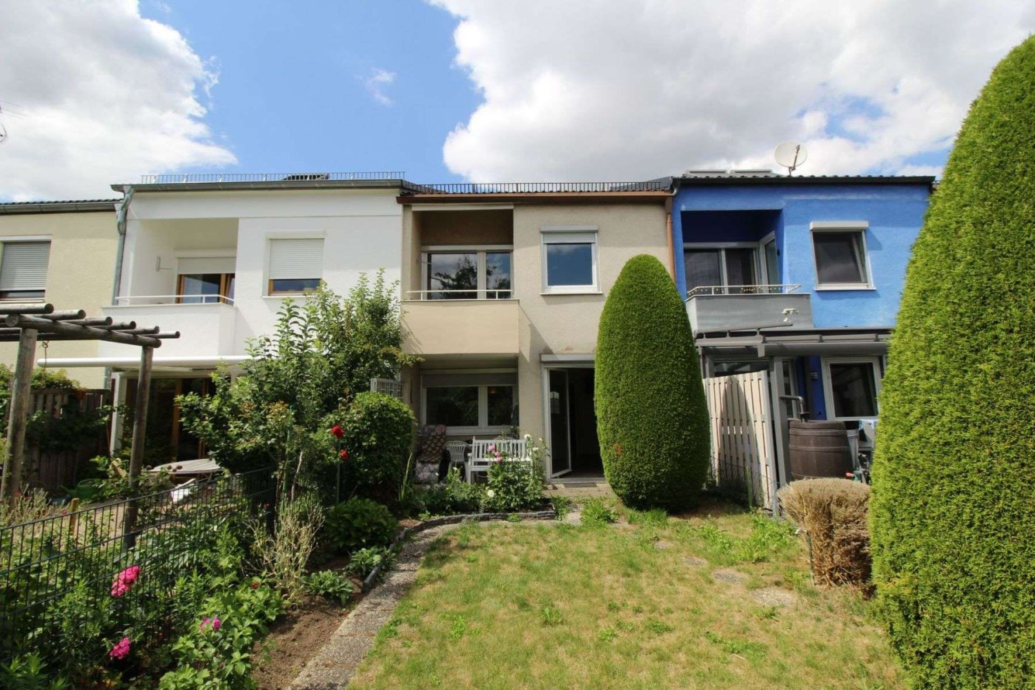 3 bedrooms Townhouse in Furstenfeldbruck, Germany No. 260011