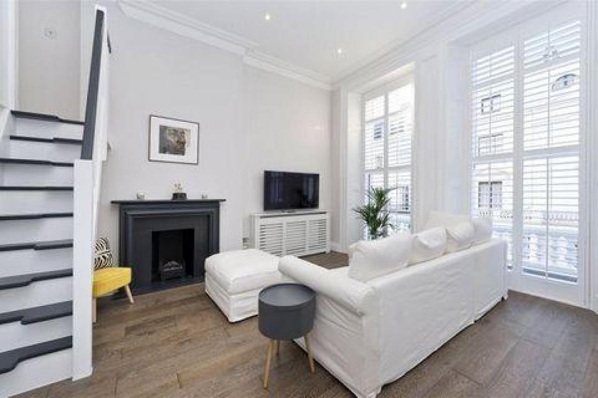 2 bedrooms Condo in London, United Kingdom No. 513