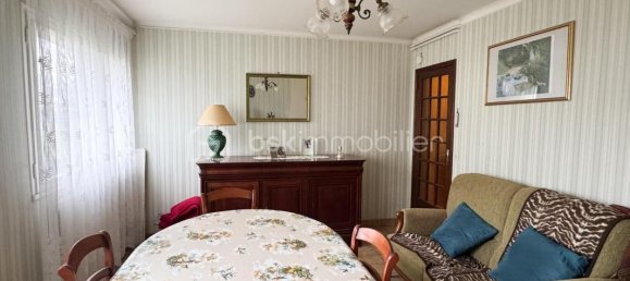 Casa T3 em Saint-Pierre-la-Cour, France N.º 96508 5