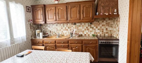 Casa T3 em Saint-Pierre-la-Cour, France N.º 96508 2