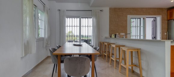 4 bedrooms Villa in Alhaurin de la Torre, Spain No. 180522 8