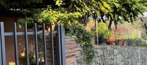 Квартира с 4 комнатами в Мальяно ин Тоскана, Италия № 221703 23