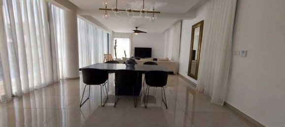 4 Schlafzimmer Villa in Germasogeia, Cyprus, Nr. 6984 7