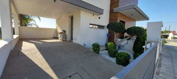 4 Schlafzimmer Villa in Germasogeia, Cyprus, Nr. 6984 4