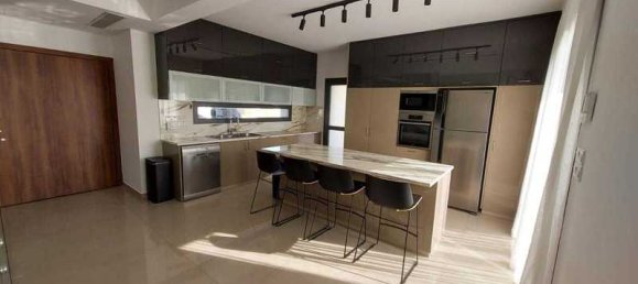 4 Schlafzimmer Villa in Germasogeia, Cyprus, Nr. 6984 5