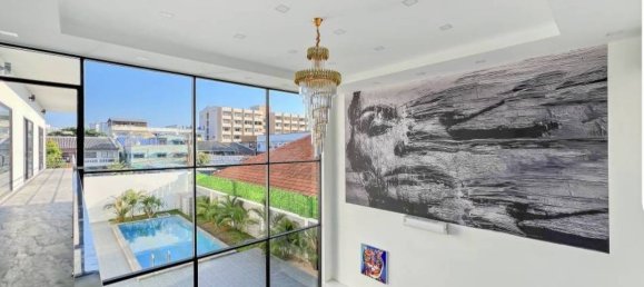 6 bedrooms House in Pattaya, Thailand No. 26424 9