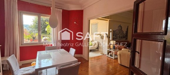 4 bedrooms Apartment in Vigo, Spain No. 190356 2