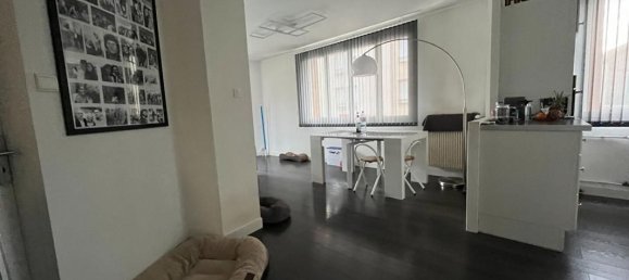 2 chambres Appartement à Bourges, France No. 158832 4