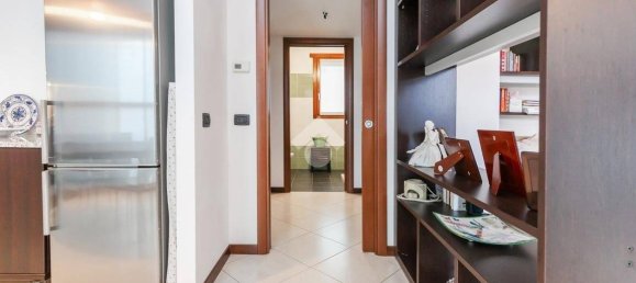 2 bedrooms Apartment in Rozzano, Italy No. 338749 13