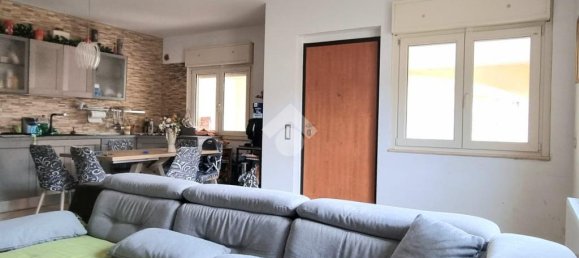 4 Schlafzimmer Villa in Catanzaro, Italy, Nr. 36627 8