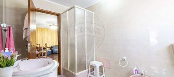 4 bedrooms House in Juncal, Portugal No. 28997 33