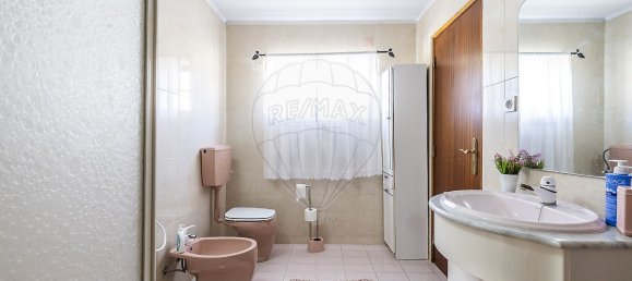 4 bedrooms House in Juncal, Portugal No. 28997 34