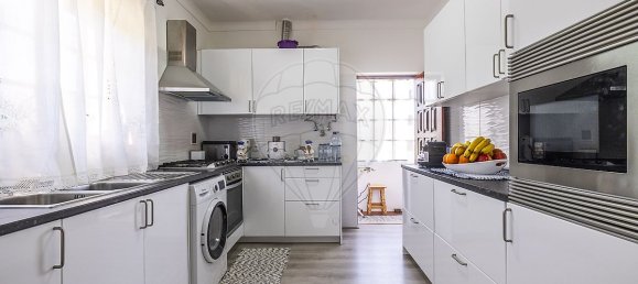 4 bedrooms House in Juncal, Portugal No. 28997 19