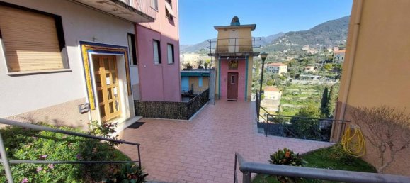 2 rooms Apartment in Rapallo, Italy No. 42025 45
