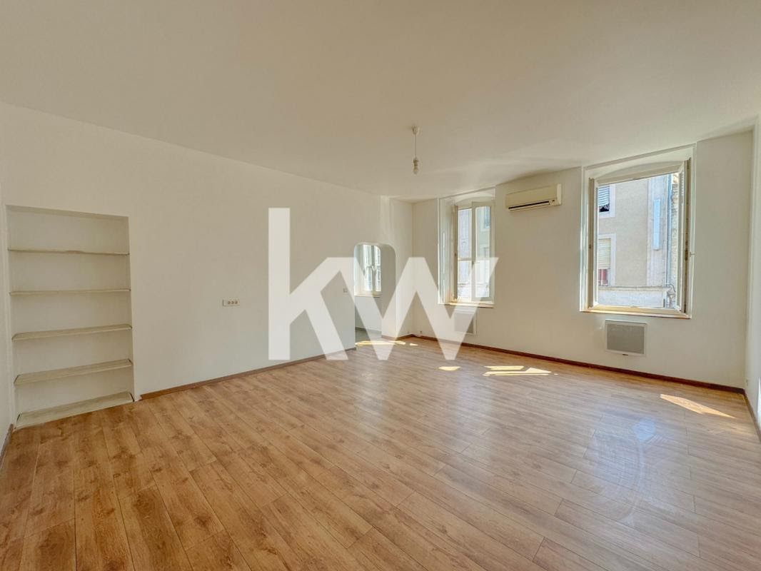 2 bedrooms Apartment in Saint-Gilles, France No. 294804