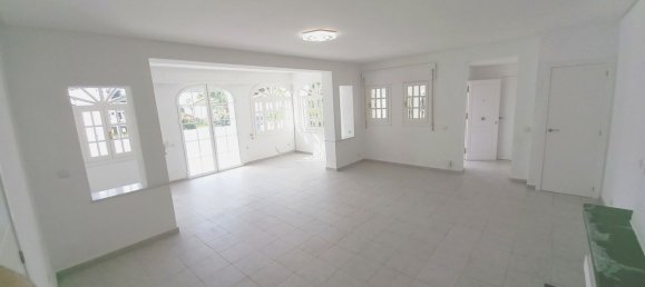 4 chambres Villa à Fuengirola, Spain No. 135285 4